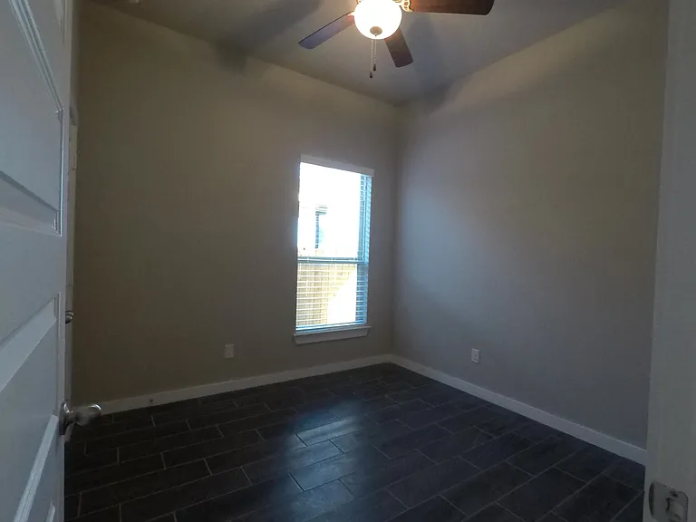 120 Hidden Springs Dr — Photo 10