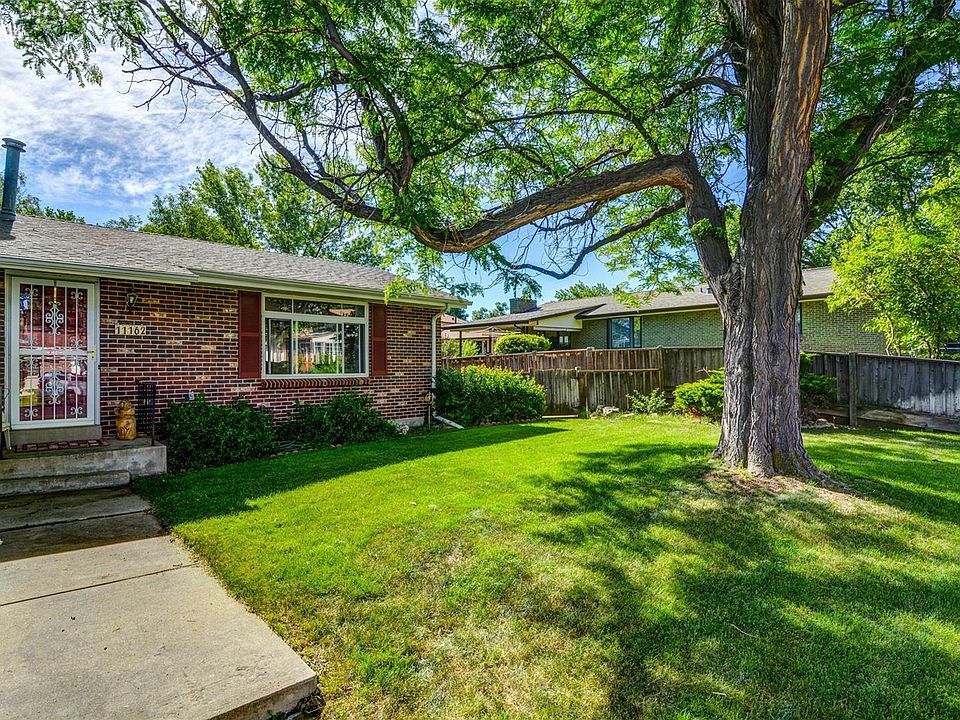 2nd image of 11162 W Oregon Pl