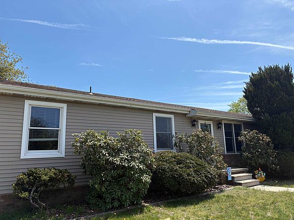 2nd image of 3 Ocean View Dr