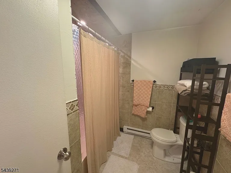 806 Eves Dr #2H — Photo 6