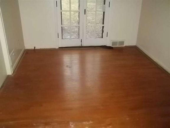 3rd image of 1434 Harvard Blvd