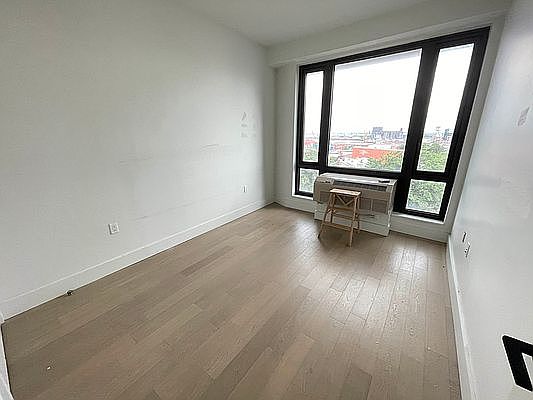 4th image of 557 4th Ave #511
