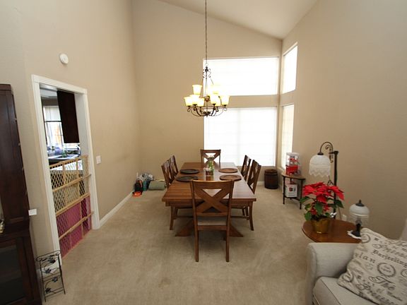 4th image of 2325 Mulberry Avenue