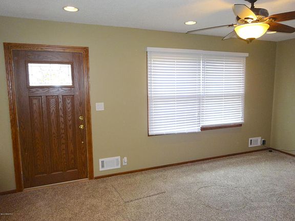 4th image of 606 Wayside Ave