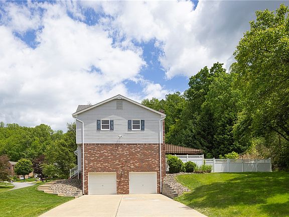 2nd image of 301 Dogwood Dr