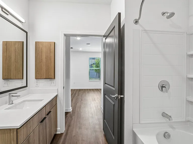 Velara Luxury Apartments — Photo 33