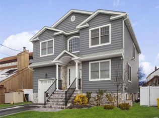 390 Hamilton, Hewlett, NY 11557