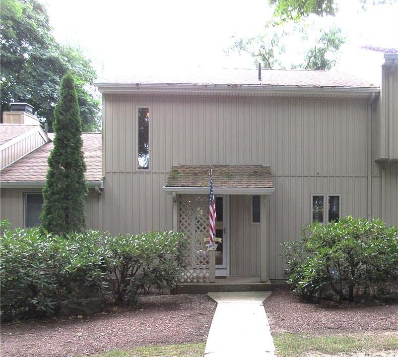 1st image of 335 S Pier Rd #4D