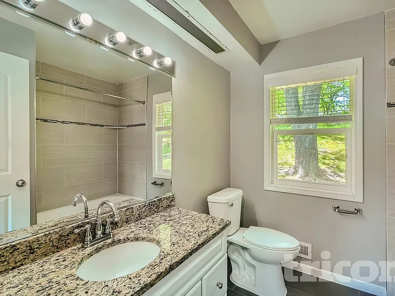 5728 Xerxes Ave S — Photo 10