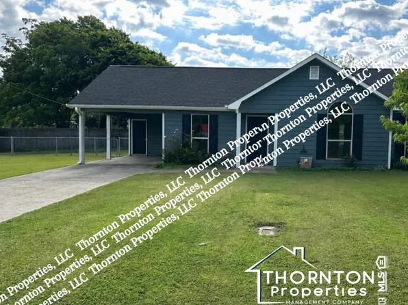 408 Dora St, Albertville, AL 35950