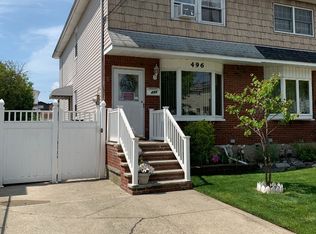 496 Naughton Ave, Staten Island, NY 10305