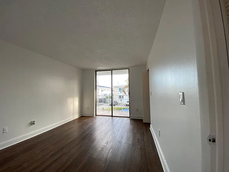 1801 S Treasure Dr #224 — Photo 14