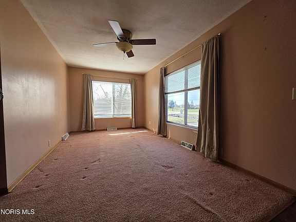 5th image of 5501 Ayers Rd