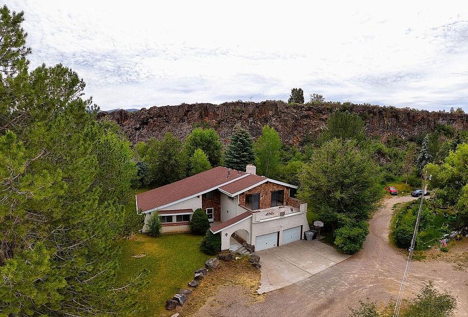 1st image of 475 Rapid Creek Rd