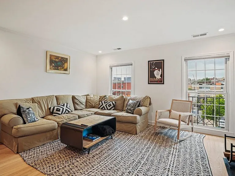 1654 Beekman Pl NW #A — Photo 11