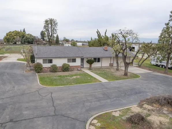 11016 E South Ave, Selma, CA 93662