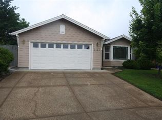 131 Autumn Ridge Dr, Talent, OR 97540