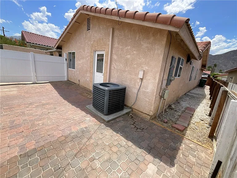 53660 Avenida Herrera — Photo 15