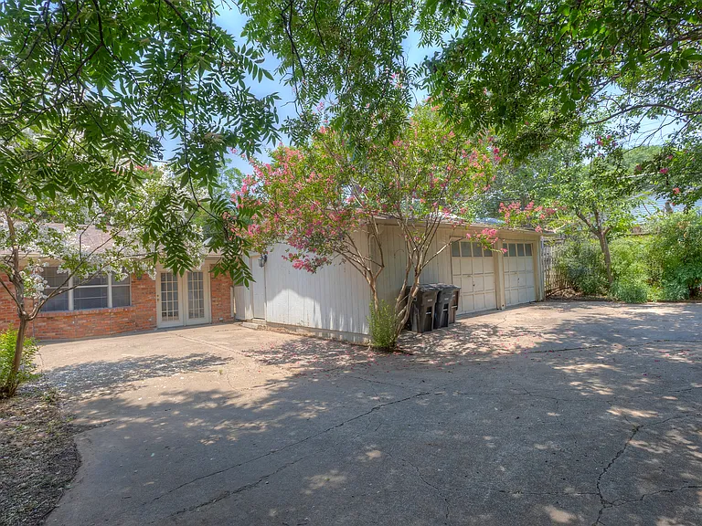 6948 Valhalla Rd — Photo 35