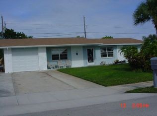 1663 NE 24th St, Jensen Beach, FL 34957