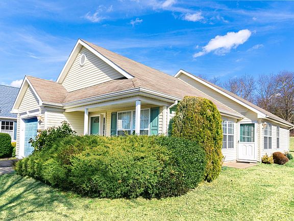 2nd image of 2697 Rockport Ln