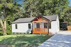 1560 Sams St SE — Photo 11
