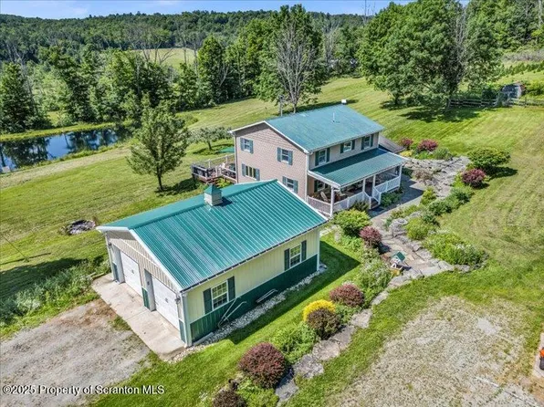 1715 Booth Rd, Hallstead, PA 18822