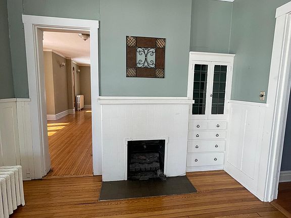 5th image of 1045 Franklin Pl