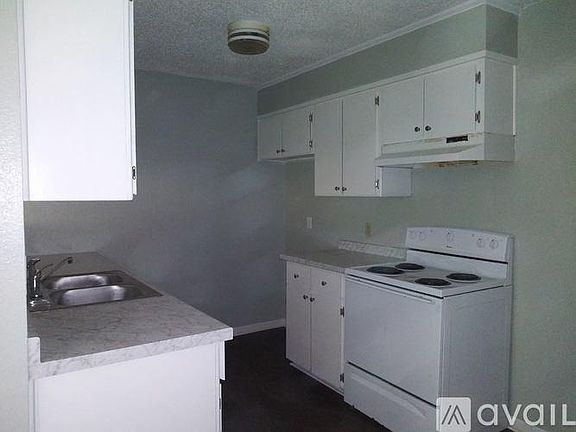 4th image of 518 E Cypress St #3