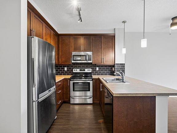 4th image of 2588 Anderson Way SW #206