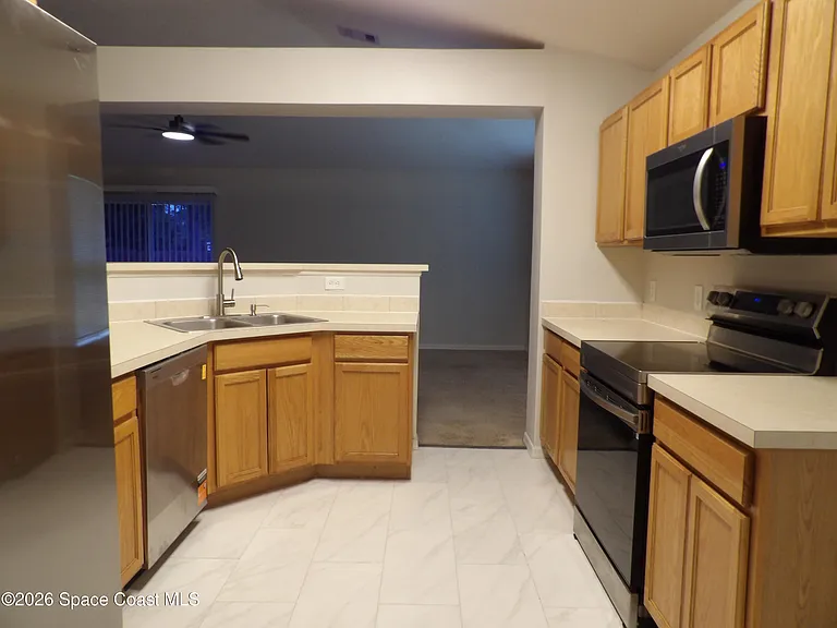 410 Birch Ave SW — Photo 9