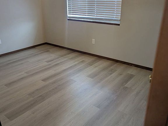 3rd image of 305 E N St #3