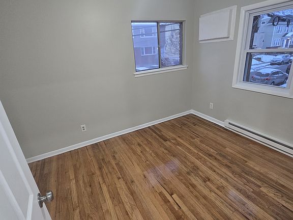 4th image of 93 Mount Vernon Ave #5C