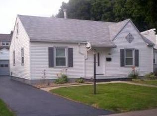 368 Falstaff Rd, Rochester, NY 14609