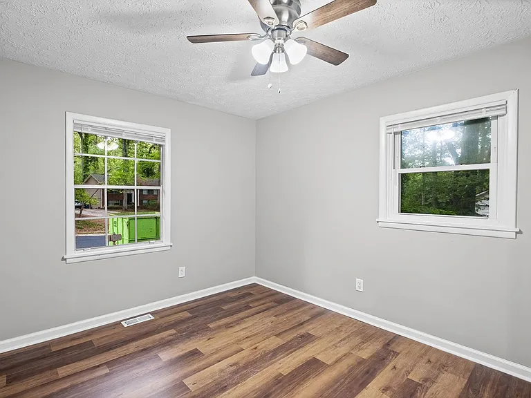 3100 Fern Valley Dr SW #A — Photo 16