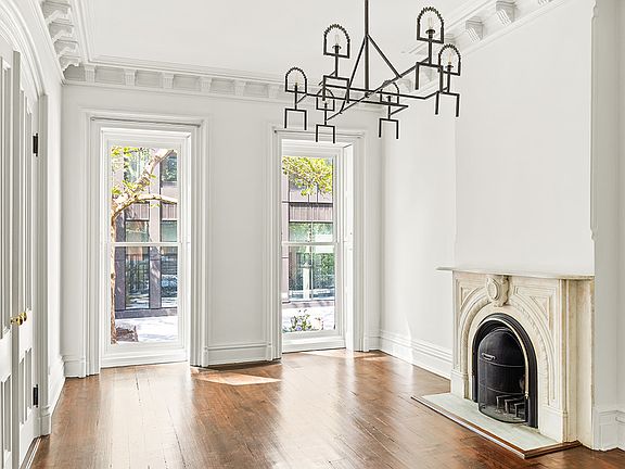 4th image of 548 State St
