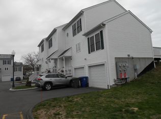 800 Seaview Ave #800-4, Bridgeport, CT 06607