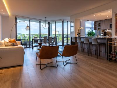 1000 Quayside Ter APT 801, Miami, FL, 33138