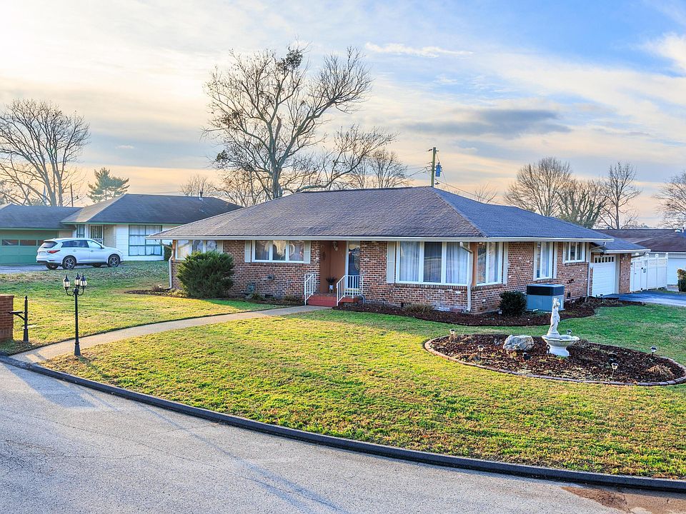 1st image of 4404 Live Oak Ln
