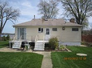 40313 N Lambert Dr, Antioch, IL 60002