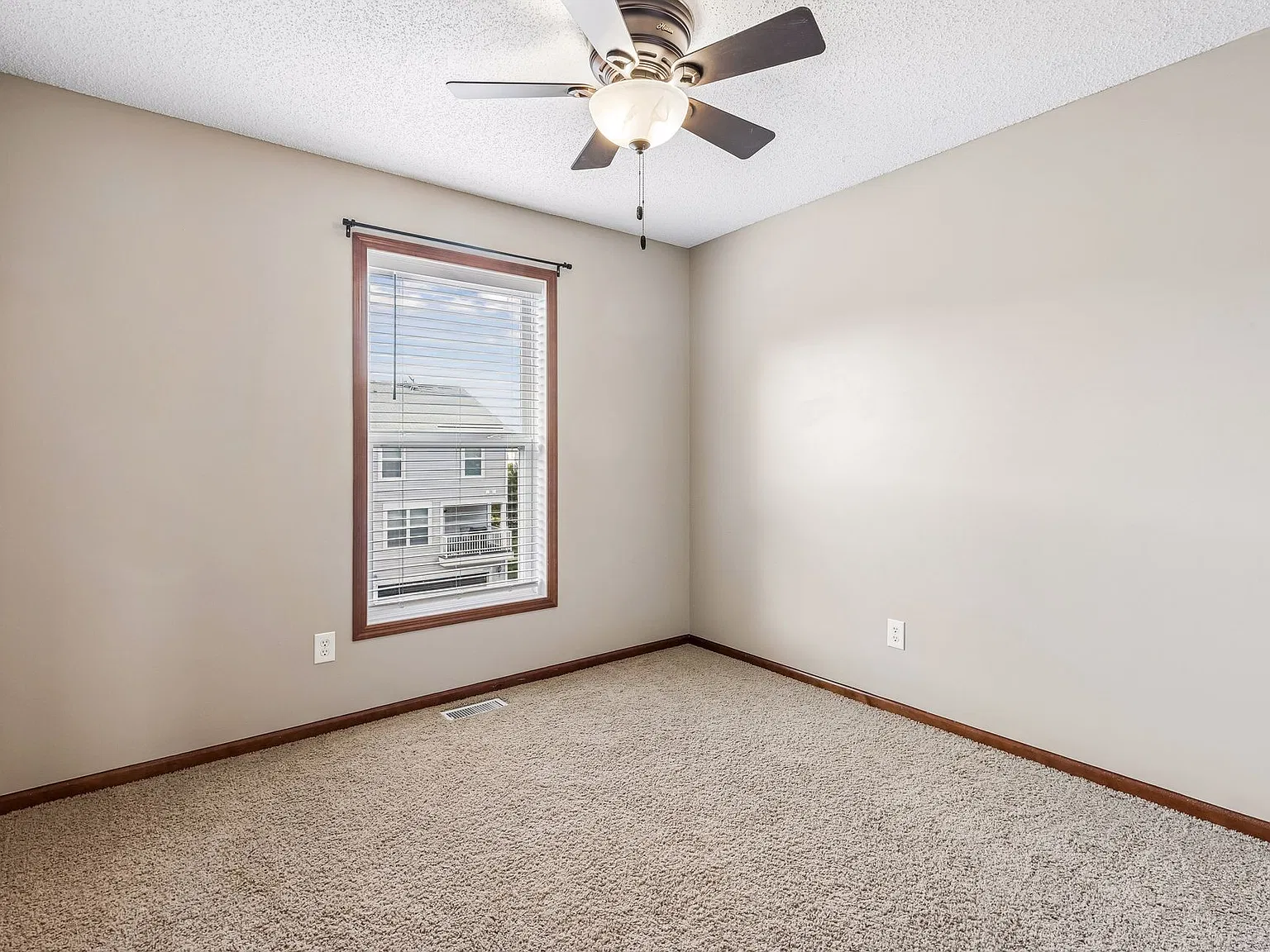 15024 Farnham Avenue North - 1 — Photo 4
