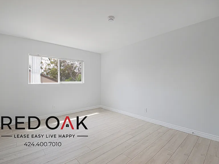10285 Tujunga Canyon Blvd #205 — Photo 3