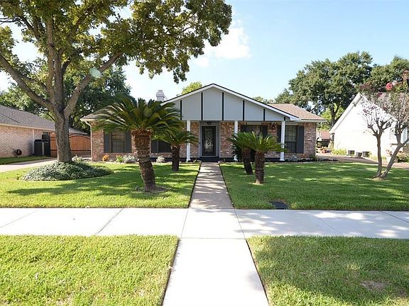 2nd image of 13550 Brook Hollow Dr