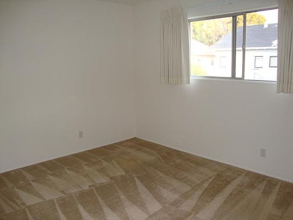 4th image of 1521 Laguna St APT 202