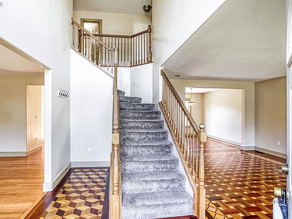 3rd image of 8105 NE 100th St