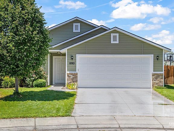 2nd image of 1093 S Hebgon Lake Ave
