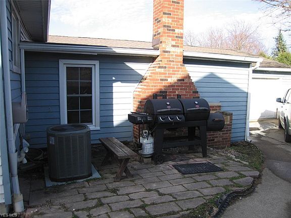 3rd image of 540 N Harmony St