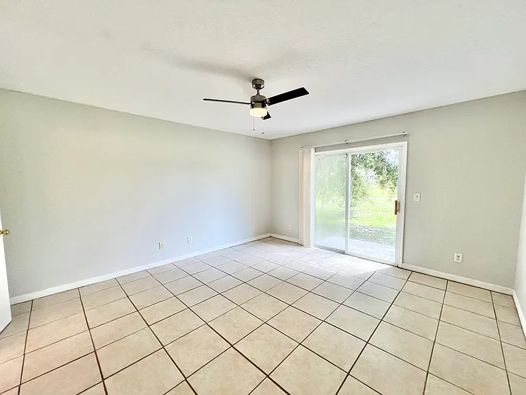 4403 Sherwood Forest Dr — Photo 11