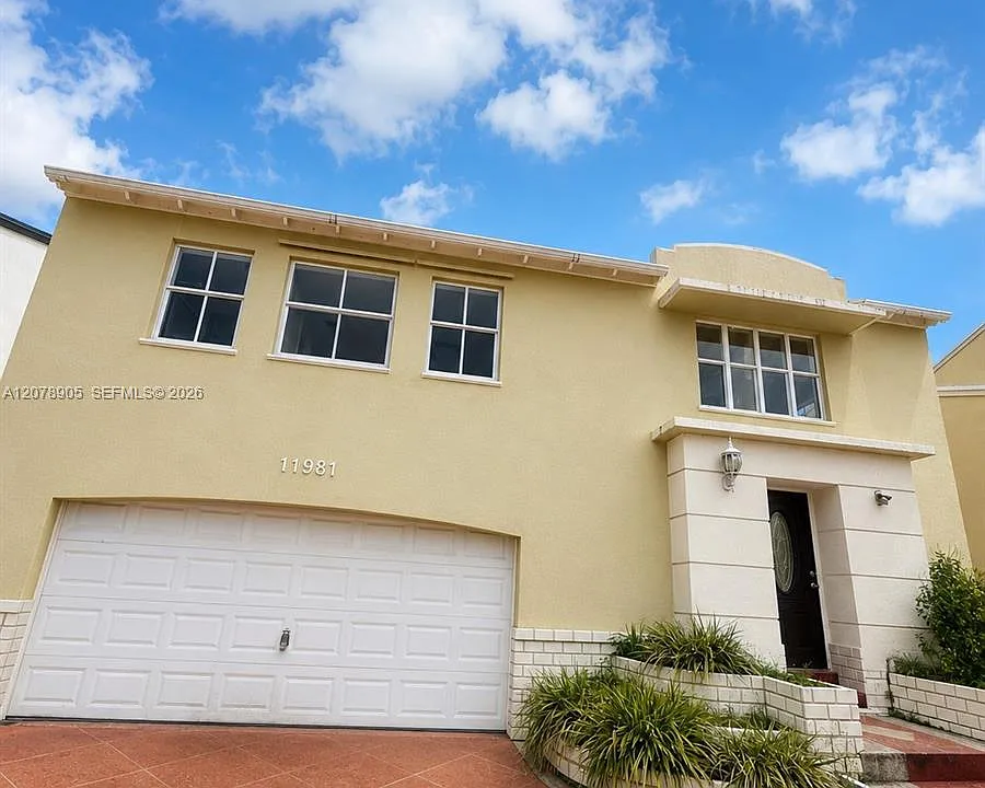 11981 SW 271st Ter