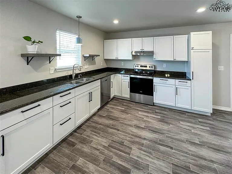 1016 Bishop Rd — Photo 6